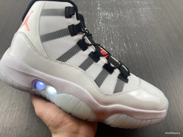Kicktheory Plug) DD3522-100 Adapt Jordan White (CN Air 11 0710